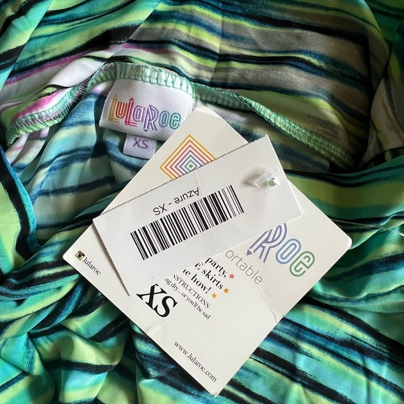NWT green striped Lularoe azure skirt - Picture 2 of 3